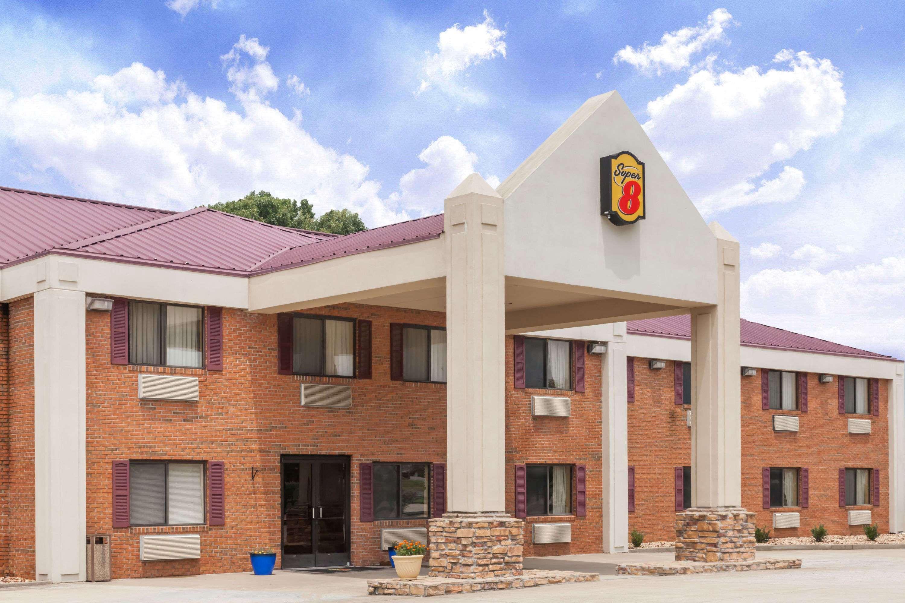 Super 8 By Wyndham Eddyville/Kuttawa Exterior photo
